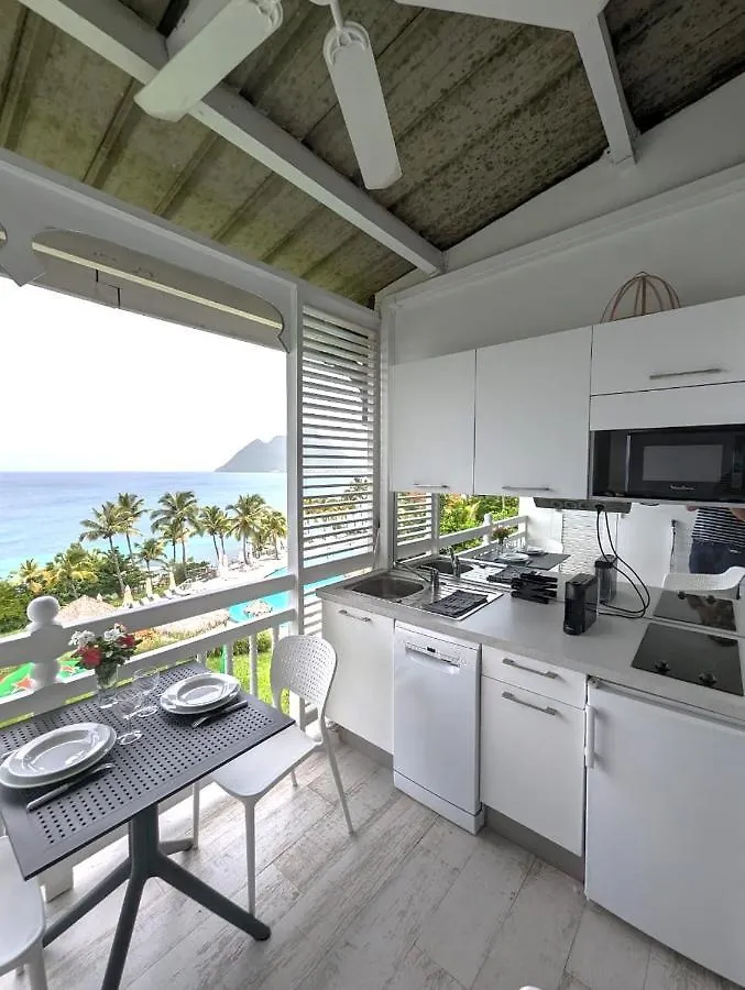 Superbe Studio Avec Piscine Et Vue Incroyable Le Diamant 0*,  Martinique